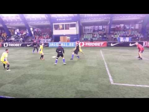 Aastalõputurniir 2013, Fänniturniir, Viikingid (FC Kuressaare) - Pärnu Vaprad Karupojad