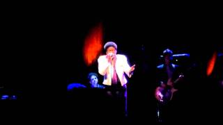 Charles Bradley feat.menahan Street Band - Heartaches and Pain