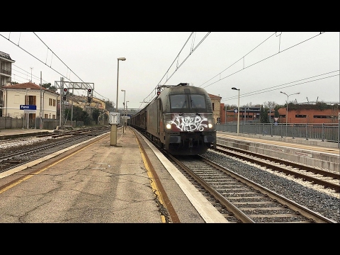 E190.322 CFI sul MRS 50313 TORINO ORB.F.A. - FOGGIA, in transito a Fano.