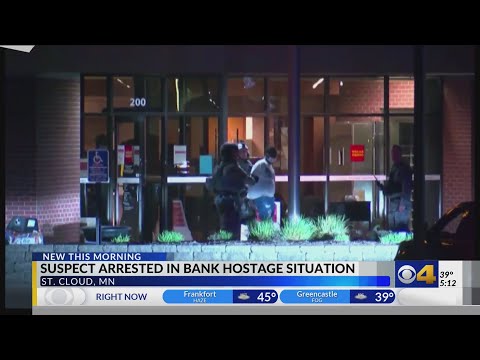 Suspect arrested after bank robbery, hostage situation