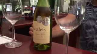 preview picture of video 'South Africa Day 3 - Wine Tasting at Deetlefs Wine Estate'