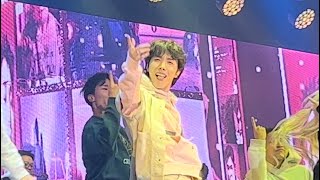 Download lagu [fancam] 221225 크러쉬콘 Rush hour feat. j-hope of BTS mp3