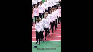 BANGTAN BOMB Funny Dance time @ ISAC 2017 - BTS (�