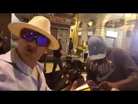 Antonangelo ed auto di lusso