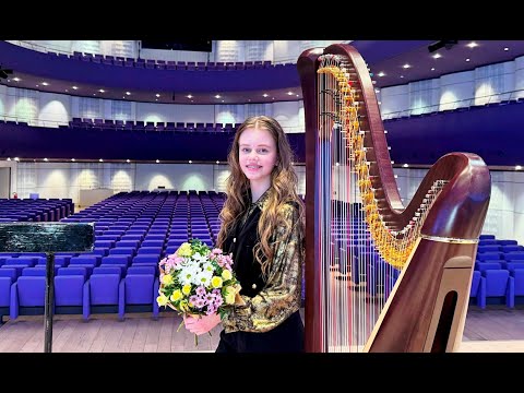 Zarina Zaradna (12 y.o.) performs M. Mchedelov  Variations on a Theme by Paganini, Caprice 24