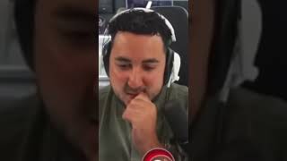 ITACHI SE FAIT BRAIN PAR UN YORU 😱