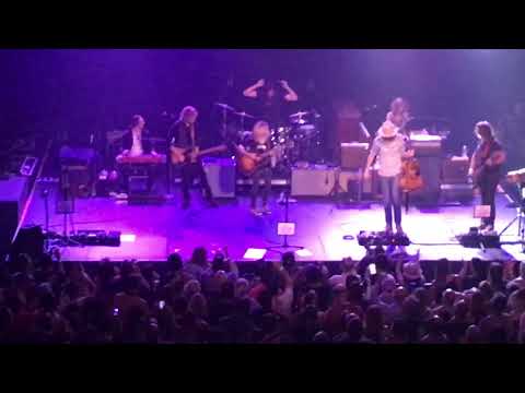 雪瑞兒·可洛 Sheryl Crow at Fonda Theater on 10/23/2017. Part 1 of 3.