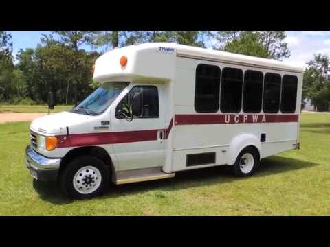 2006 Ford E 350 Super Duty 12 Pass Handicapped Shuttle Bus VIN 8501