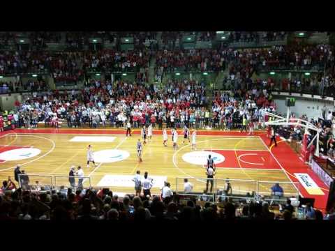 Alma trieste fantastica in gara 4 playoff