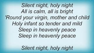Garth Brooks - Silent Night Lyrics
