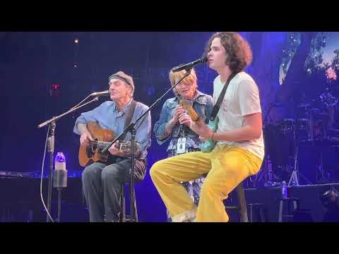 James and Henry Taylor w/ Shawn Colvin - You Can Close Your Eyes (Austin 2022)