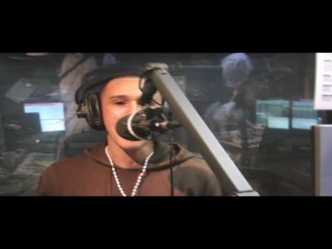 Fumin, Little Nasty & Sharky Major on the Logan Sama show: 14/09/09 Part 2/2