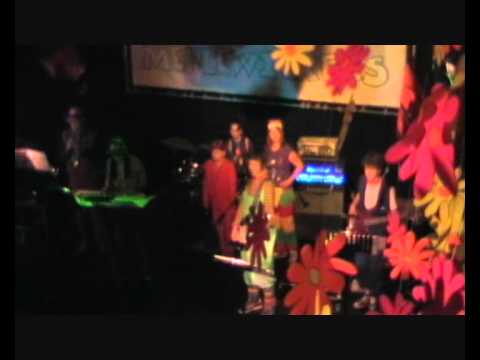 Nog Naat Achter de Oere - Rowwen Hèze Medley