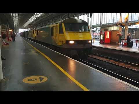 (HD) 90045+90049 passing Preston on 4S44 5/2/2019