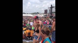 Sammy Kershaw "She Don't Know she's Beautiful" July 21, 2013 Jamboree in the Hills