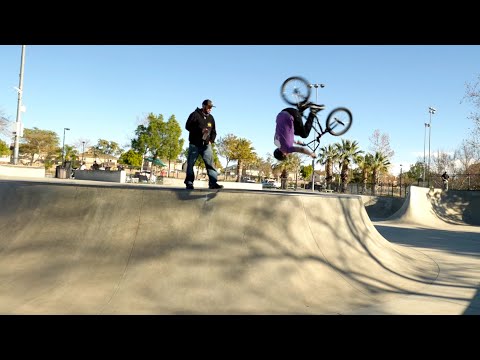 BMX VS CRAZY HECKLER
