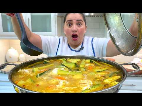 Sopa de bolo salvadoreña