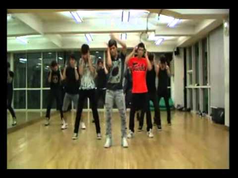 ZE A  mazeltov dance practice