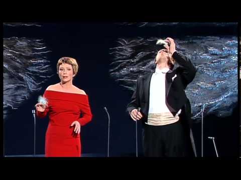 Christine Schäfer and Simon Keenlyside sing "Bei Männern, welche Liebe fühlen."