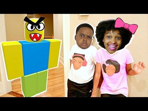 ROBLOX vs Shiloh and Shasha - Onyx Kids