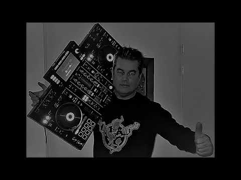 Robbie K versus Dikke Baap incl Vieze Asbak ft Natte Visstick & Gladde Paling