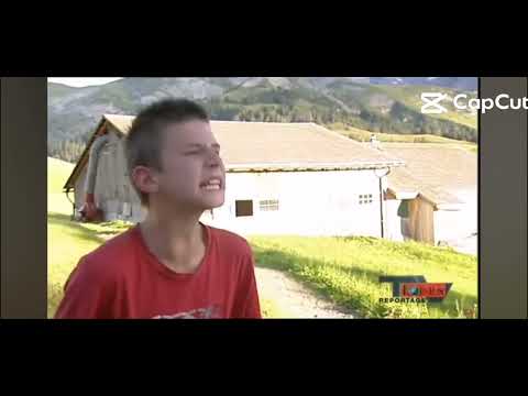 Alter 😅 er hat mich von 1,50 m hohen Kante runtergeschmissen und er heult wegen zahnschmerzen