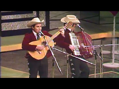 (1981) Los Reales Del Valle | Que Milagro Chaparrita