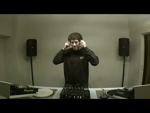 Constant Change w/ Jakob Mäder (12.10.2023)