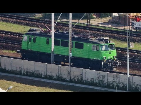 Szybki przelot luzem zielonej #EU07-371 linia kolejowa nr 202 Gdańsk Oliwa 🛤