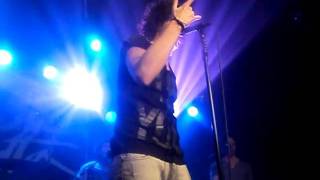 Julian Perretta - Somebody Love Me @Nantes 27/11/10