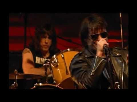 16 - Tequila Baby e Marky Ramone -  Pet Sematary (vivo)