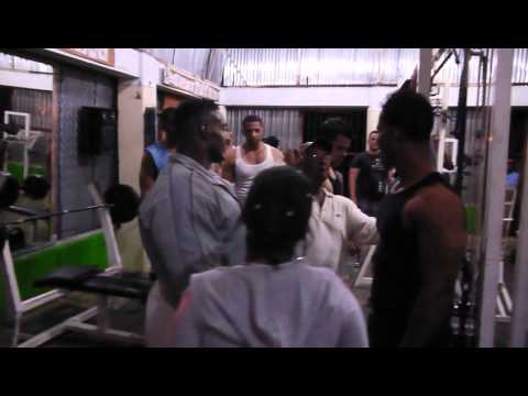 MR. REPUBLICA DOMINICANA NOBOA VISITA ROBERT GYM SOYDELEJIDO.COM SANTIAGO