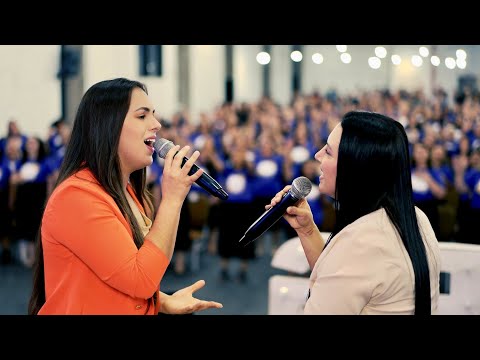 Giselli Cristina Oficial and 2 more