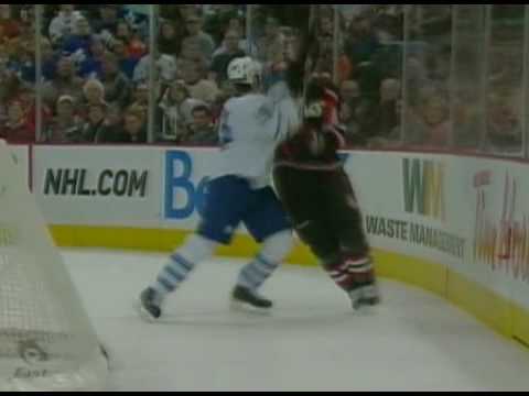 Dominic Moore vs Jason Smith