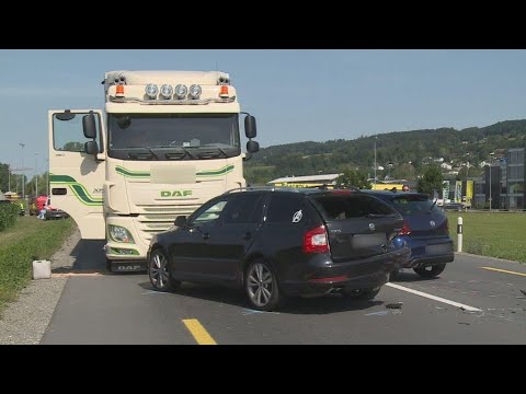 Bürglen TG: Unfall mit vier Fahrzeugen