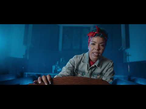 Ada Betsabé - De Rodillas (Video Oficial) | Rap Cristiano