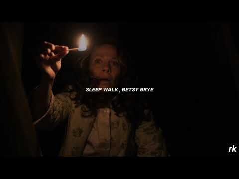 Sleep Walk ; Betsy Brye [Español]