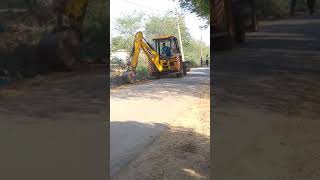 preview picture of video 'Jcb working for cheepinapi road'