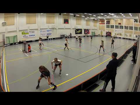 24.10.2019 SB Pro C-tytöt - FC Tuusula B-tytöt - erä 3/3 Arkadia Halli