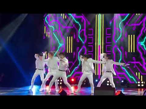 MustB first South African performance