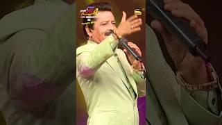 Download lagu Sona Kitna Sona hai || Udit Narayan & Aditya Performance 💗 || #uditnarayan #hindisong #adityanarayan mp3