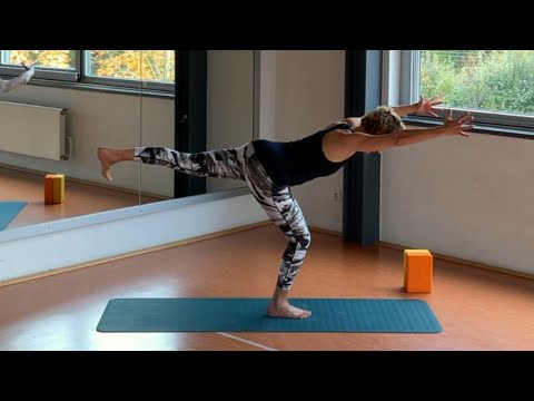 Yoga Tutorial -  Krieger III