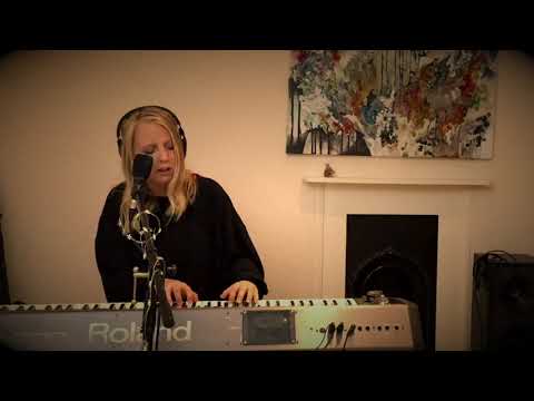 Polly Scattergood - "Clouds" - Taken from "The Attic Sessions EP"