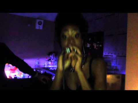 Two 4 Soul Feat Chelsea Como