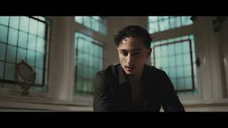 Video zu 'Voila' ansehen Video zu 'Voila' ansehen