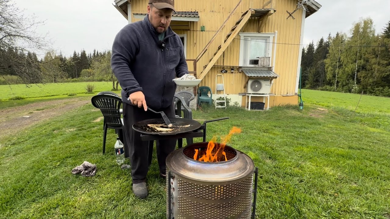 Pyykkikonerumpu grillissä muurikalla ruokaa!