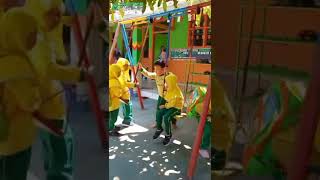 Download lagu Pulang Sekolah Dan Gembira | TK Aisyiyah 52 dan KB Aisyiyah 25 Surabaya mp3