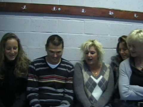 nico en backing vocals