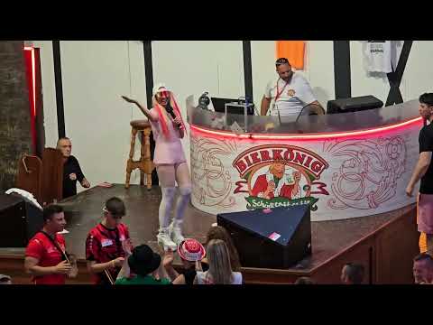 Mallorca Bierkönig 2025 Carina Crone live mit Geile Bälle