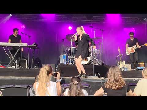 Emma Bale (Live at Road Rock in Kortrijk, Aug 2018)